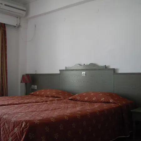 Aparthotel Bristol 2*