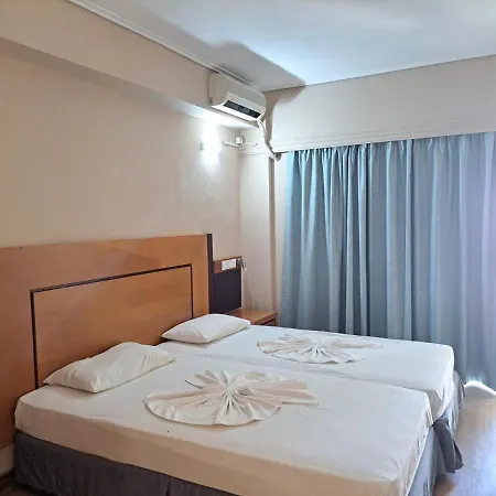 Bristol Aparthotel 2*