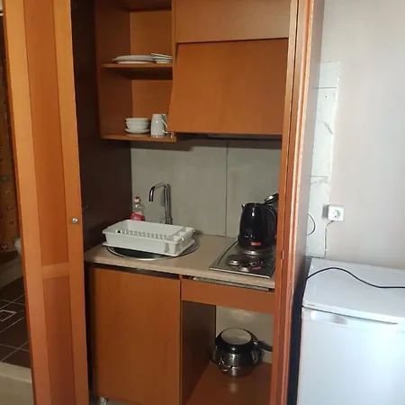 Bristol Aparthotel 2*