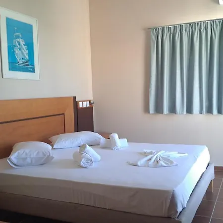 Bristol Апарт-отель 2*