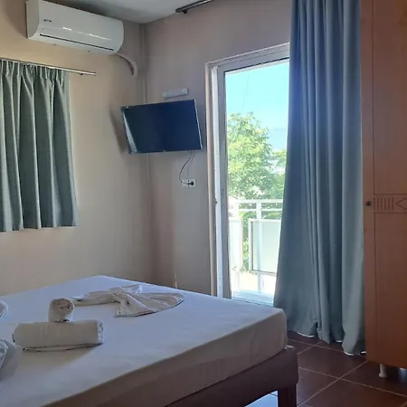 Апарт-отель Bristol 2*