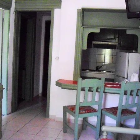 Bristol Апарт-отель 2*