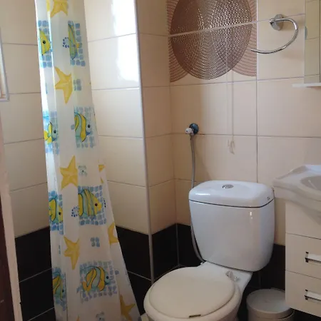 Bristol Aparthotel 2*