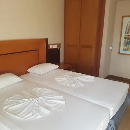 Aparthotel Bristol Kos Town