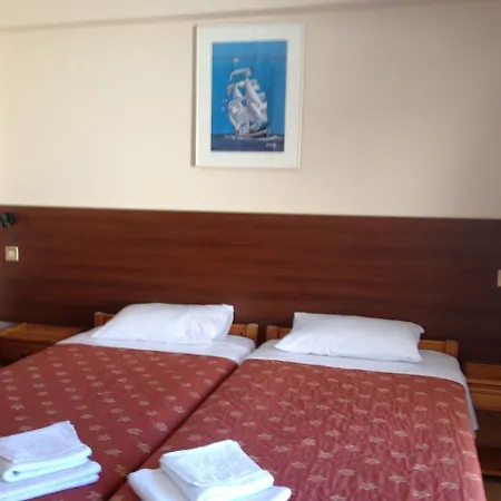 מלון דירות Bristol העיירה קוס